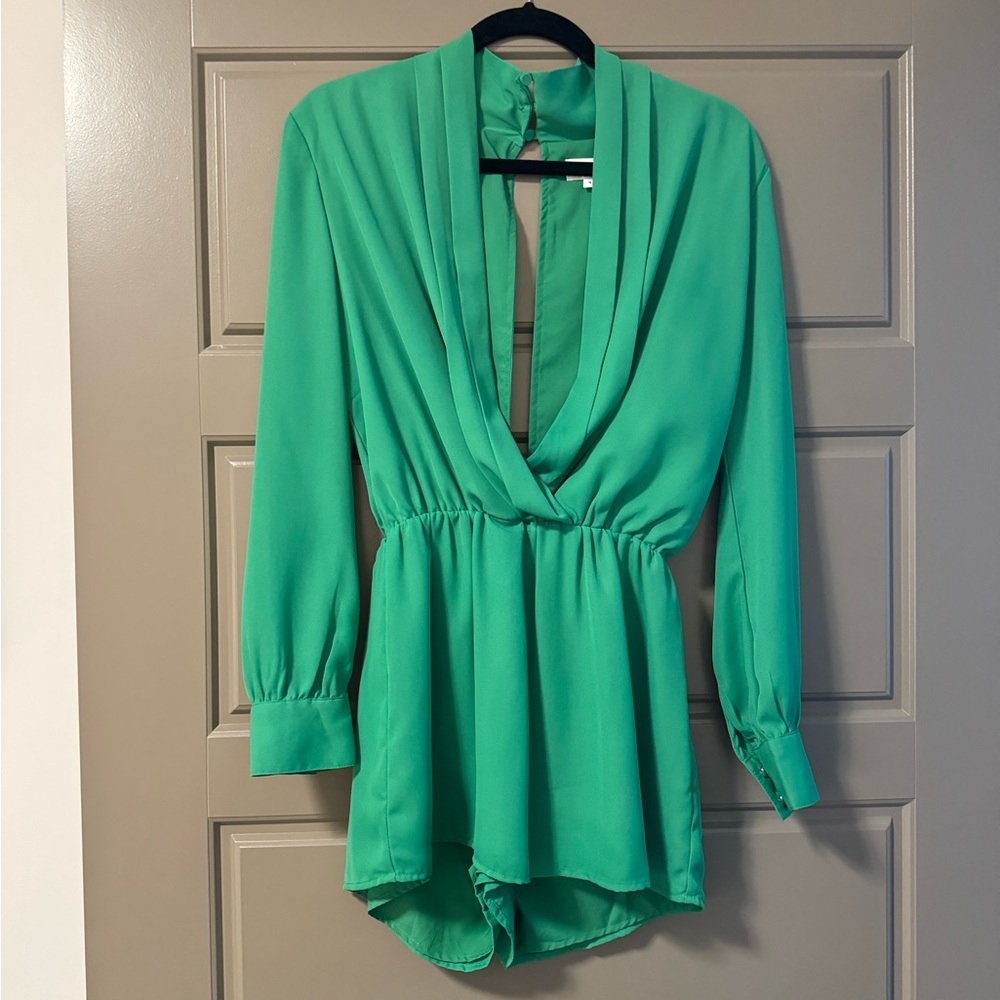 ⚜️ Superdown Kaycie drape neck romper small
